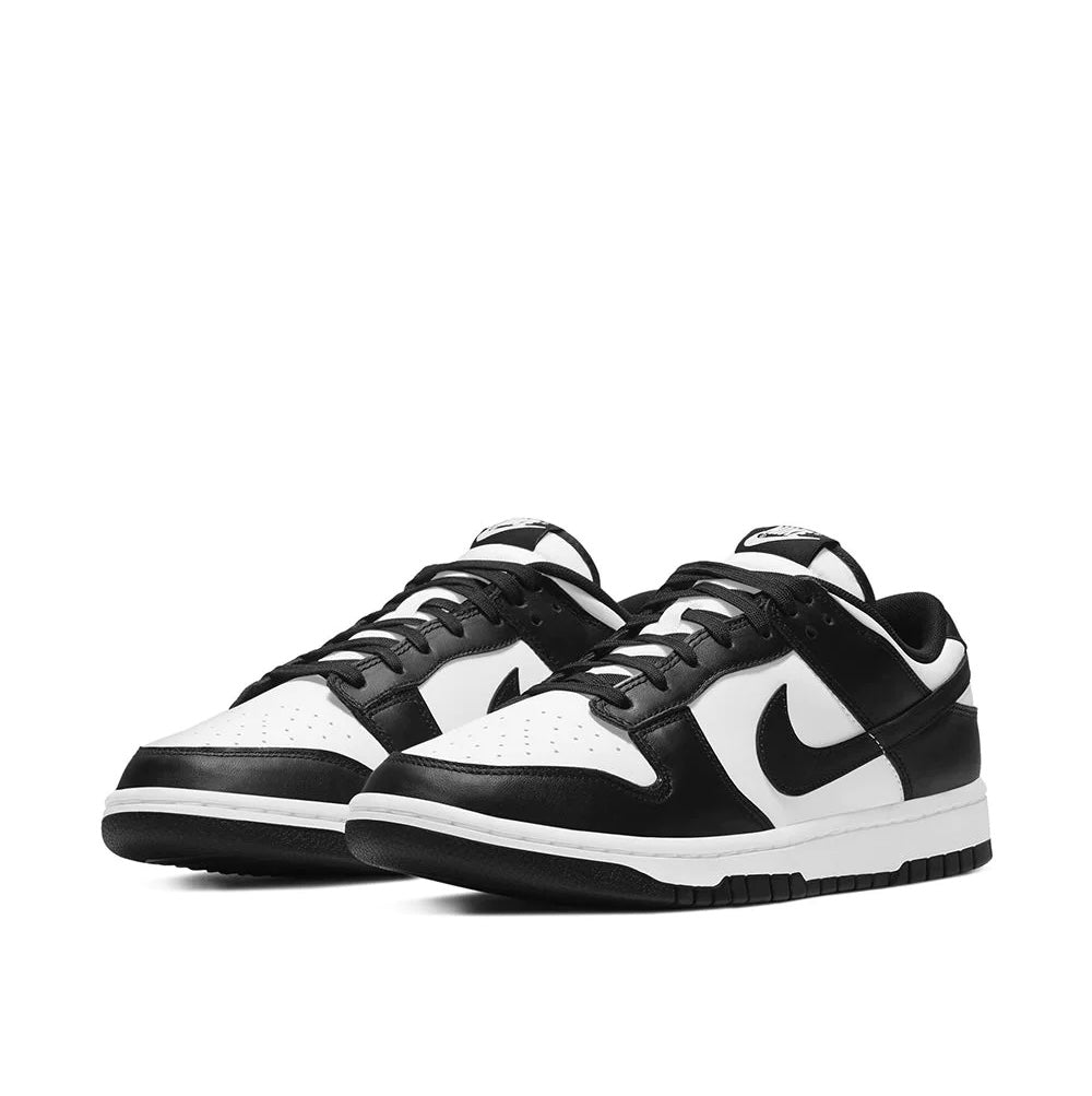 Nike Dunk ‘Panda’ (2021)