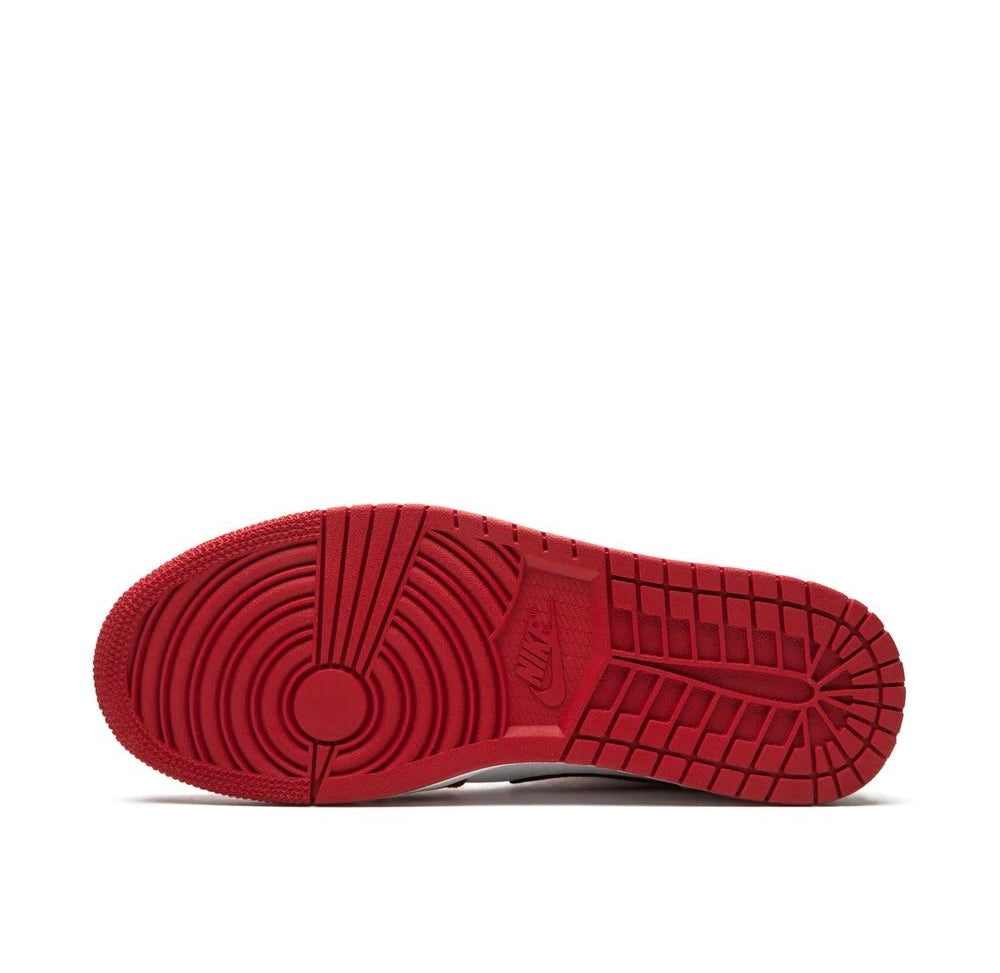 Air Jordan 1 Mid ‘Chicago 2020’