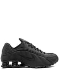 NIKE SHOX R4 "Triple Black"